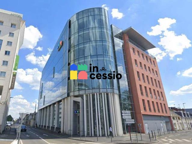 ? À LOUER – BUREAUX 644 m²