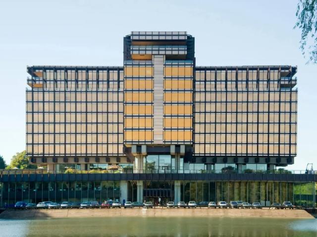 à louer Bureaux Auderghem Boulevard du Souverain