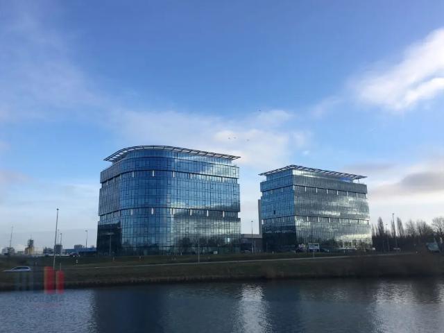 à louer Bureaux Gand Sluisweg