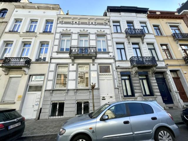 à louer Bureaux Ixelles Rue Saint Georges 32