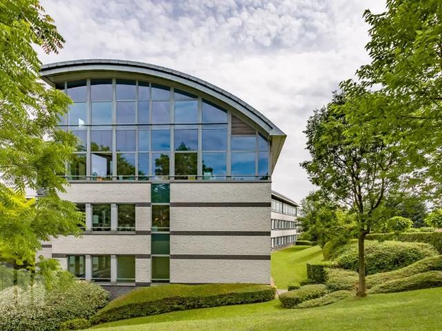 à louer Bureaux Jette Burgemeester Etienne Demunterl