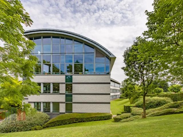 à louer Bureaux Jette Burgemeester Etienne Demunterl