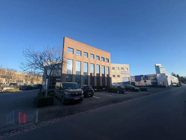 à louer Bureaux Sint Denijs Westrem Twaalfapostelenstraat