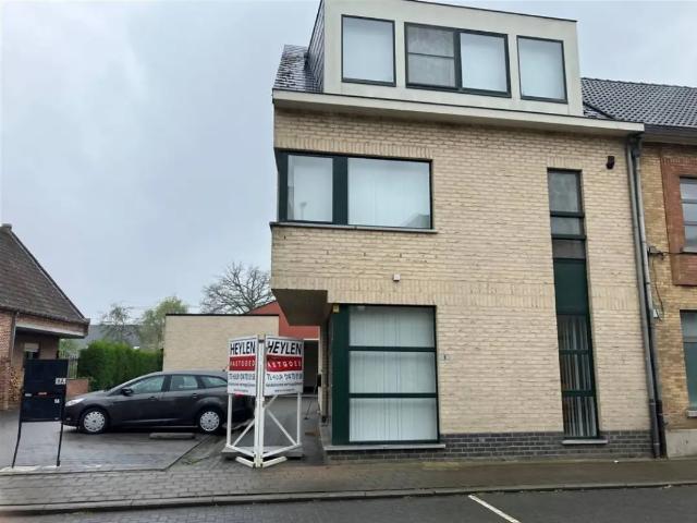 à louer Bureaux Ramsel Gustaaf Vandenheuvelstraat