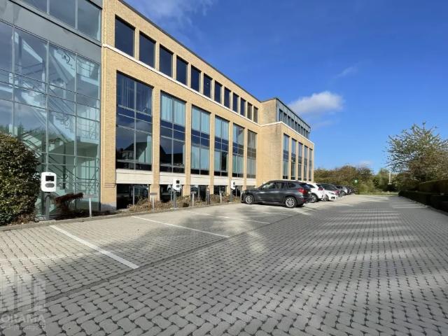 à louer Bureaux Zellik Zuiderlaan