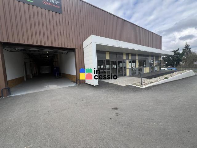 ? À LOUER – BUREAUX/ACTIVITE NEUFS 650 m2 / MONCÉ EN BELI