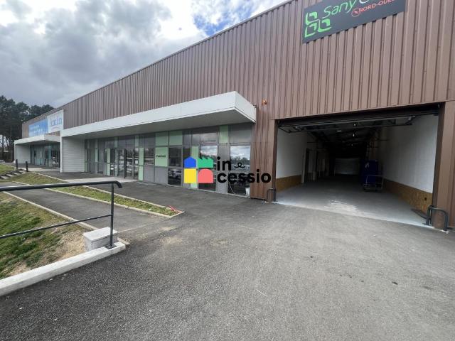 ? À LOUER – BUREAUX/ACTIVITE NEUFS 300 m2 / MONCÉ EN BELI