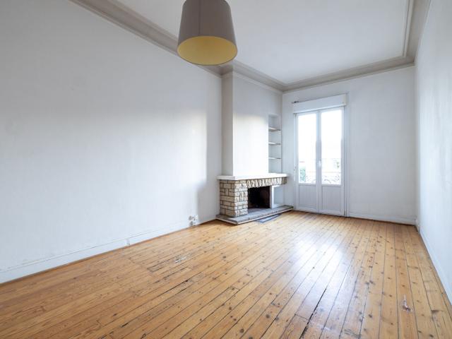 A LOUER BARRIERE DE BEGLES APPARTEMENT 3 PIECES