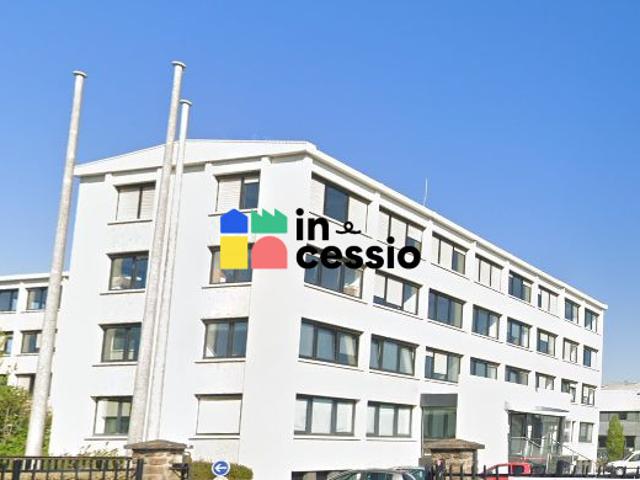 ? À LOUER – BEAUX PLATEAUX DE BUREAUX – 1 454 m² DIVISI