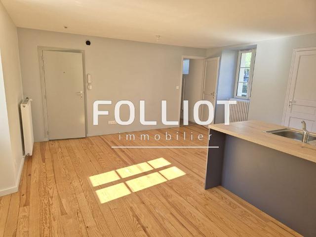 A LOUER Bel Appartement 50000 Saint L� 1 pi�ce s 34.62 m2