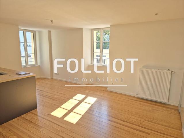 A LOUER Bel Appartement 50000 Saint L� 1 pi�ce s 34.62 m2