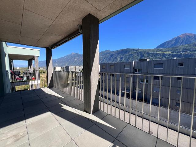 À louer bel appartement 2.5 pièces au dernier étage