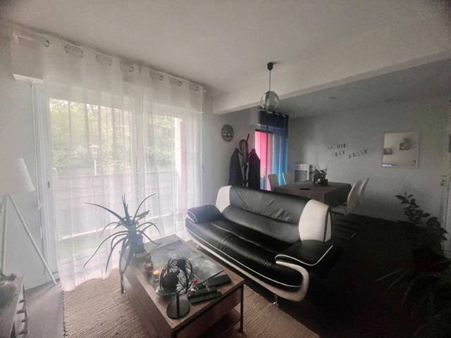 A LOUER BEL APPARTEMENT T2 MEUBLE PONTIVY