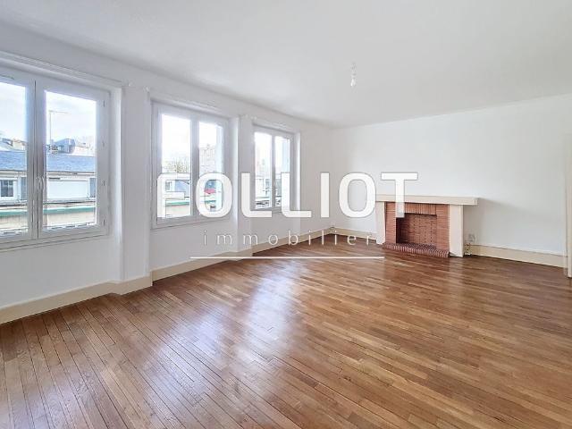 A LOUER CENTRE VILLE BEAU T3 DE 86.10 m2 TRES LUMINEUX SITU� AU 2EME ETAGE