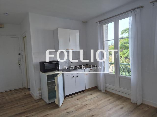 A LOUER Centre ville de VIRE Appt T1 MEUBLÉ DISPONIBLE DE SUITE