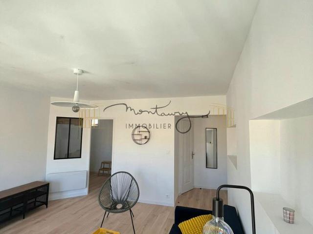 À LOUER – CENTRE VILLE – P2 MEUBLÉ RÉNOVÉ – 41 m²