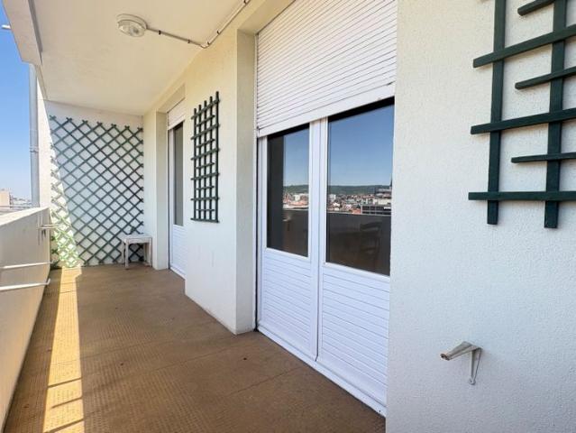 À louer centre ville quartier fac Appartement T4 avec vue