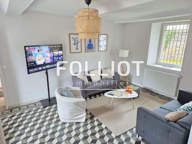 A LOUER CHAMBRE MEUBLEE 50000 saint lo 1 pi�ce s 21 M2