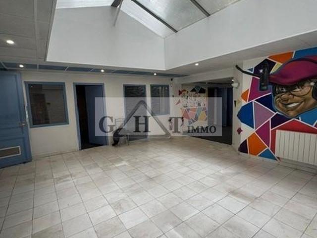 A LOUER CHARENTON LE PONT 160M²