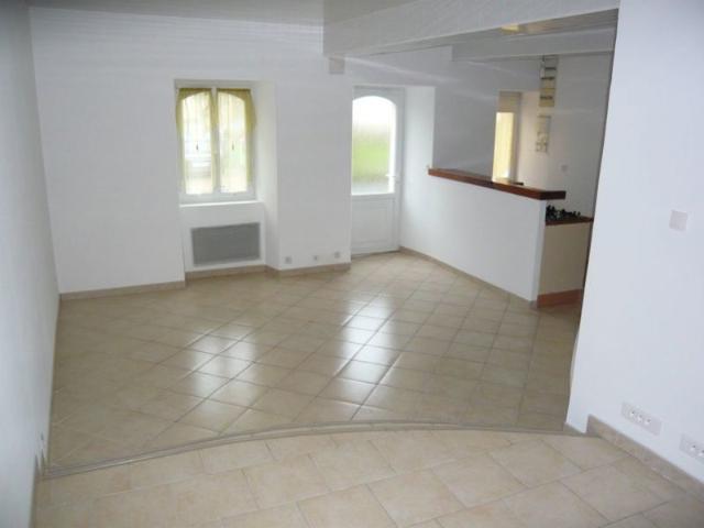 A LOUER CHERRE Appt T3 Bis de 73 m2