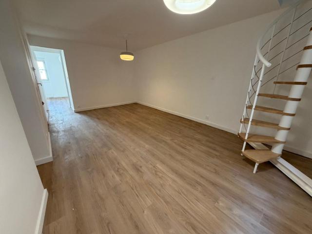 À louer Duplex T4 rénové Vieux Port Marseille