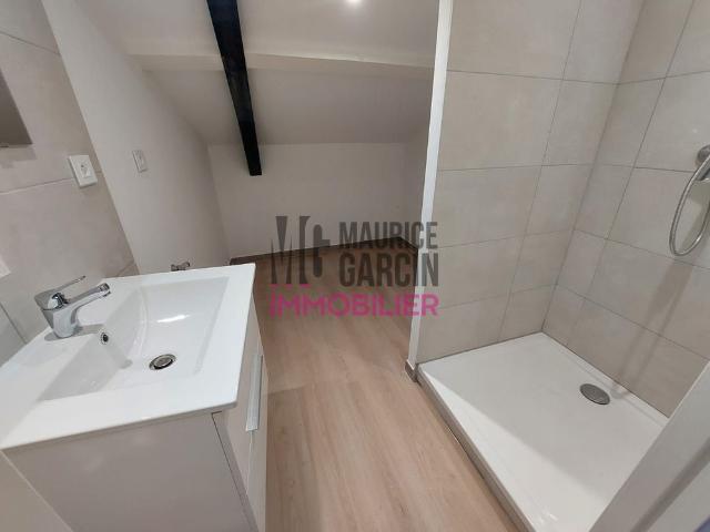 A LOUER DUPLEX APPARTEMENT L'ISLE SUR LA SORGUE 2 pièces 55.66m²