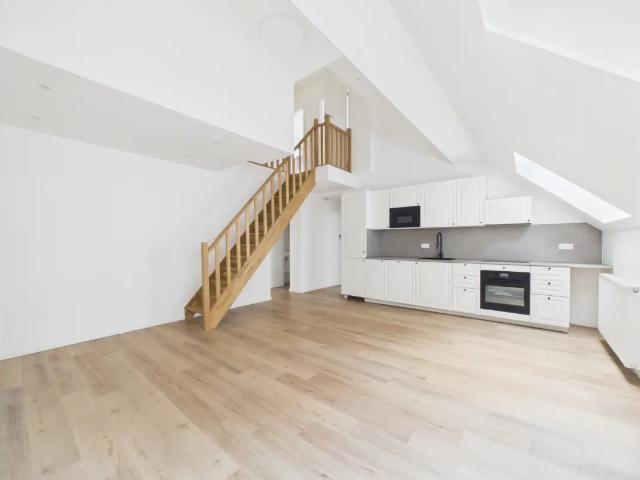 à louer Duplex Bruxelles Rue du Commerce