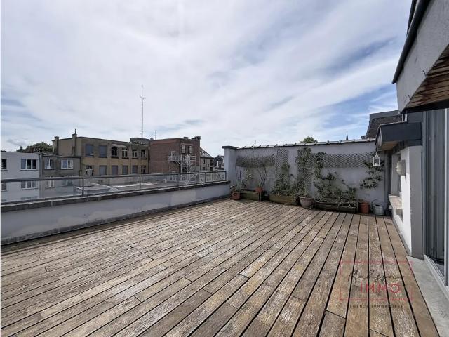 à louer Duplex Ixelles Rue de Naples
