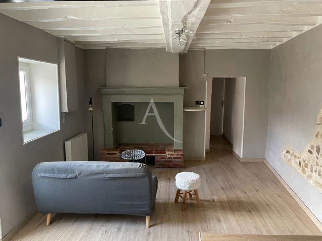 A LOUER ETRICHE Appt T3 Meublé de 54 m2 en RDC