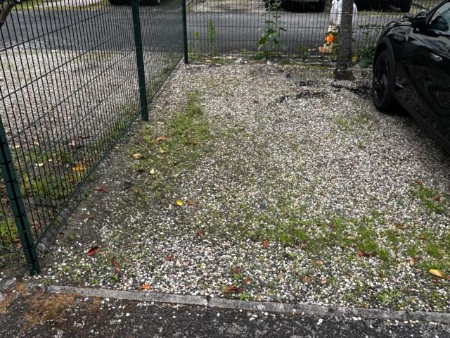 A LOUER EMPLACEMENT DE PARKING