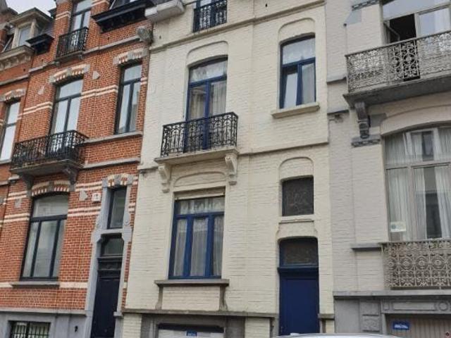 A LOUER ENTRE SCHUMAN & LA CHASSE IDEAL COLOCATION