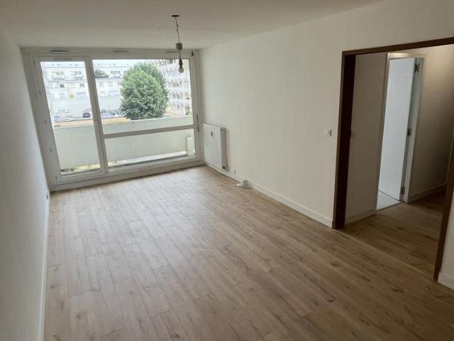 A LOUER F2 MEUBLE CAEN