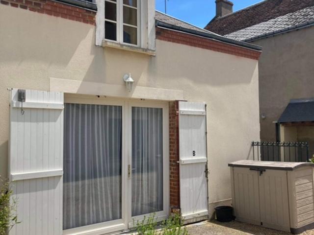A LOUER F2 DUPLEX CHECY BOURG