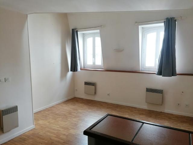 A LOUER F2 DUPLEX de 33.75m² ROUEN PALAIS DE JUSTICE