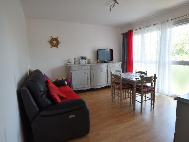 A LOUER F2 ENTIEREMENT MEUBLE CAUDEBEC LES ELBEUF