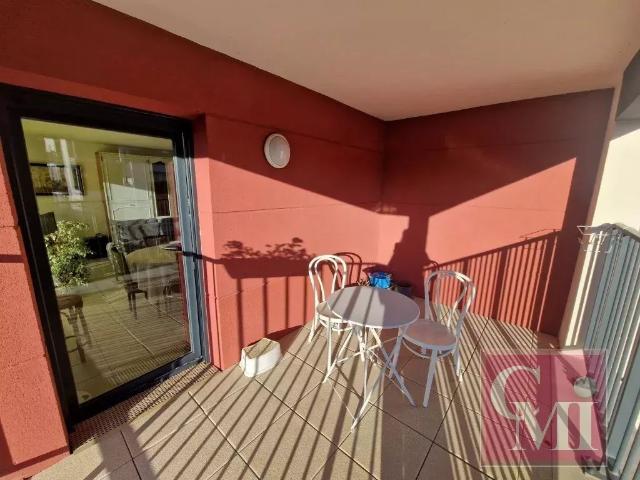 A LOUER F3 AVEC LOGGIA ET DOUBLE GARAGE