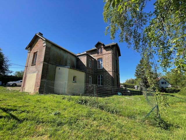 A LOUER F3 EN DUPLEX REFAIT A NEUF A LA NEUVILLE SUR AUNEUIL