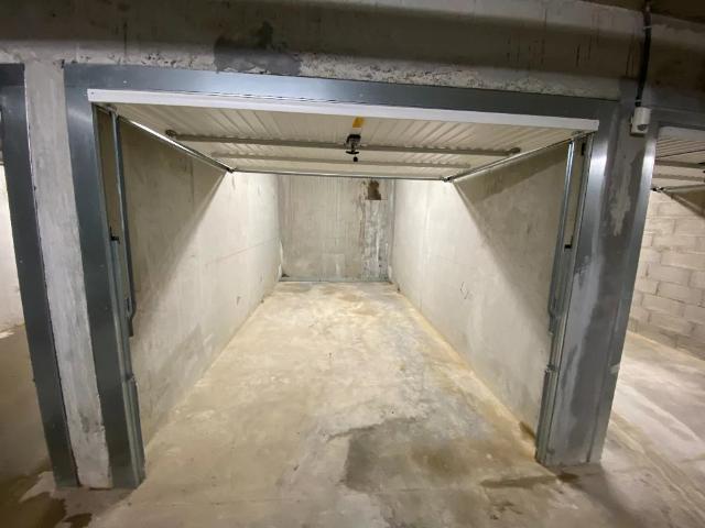 À louer Garage Vétraz Monthoux