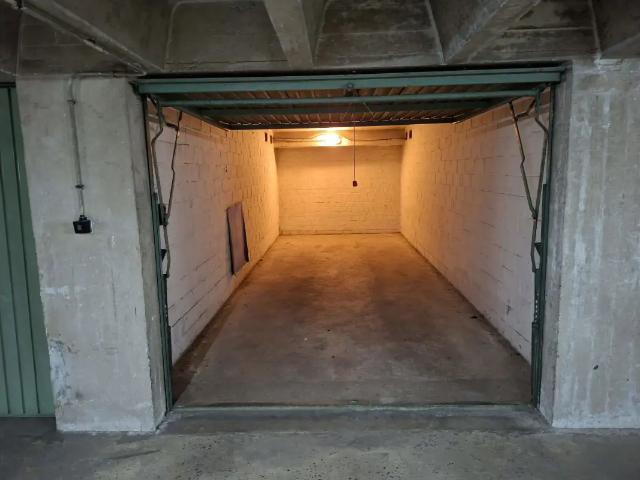 à louer Garage Woluwe Saint Lambert