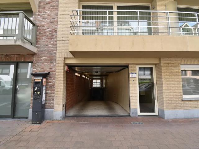 à louer Garage Knokke Leopoldlaan