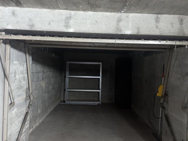 A louer garage Quartier Saint Irénée