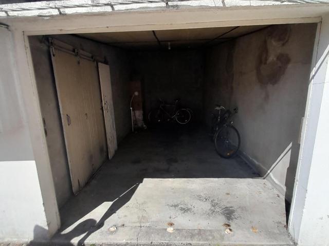 A LOUER GARAGE RESIDENCE WUSTENBERG