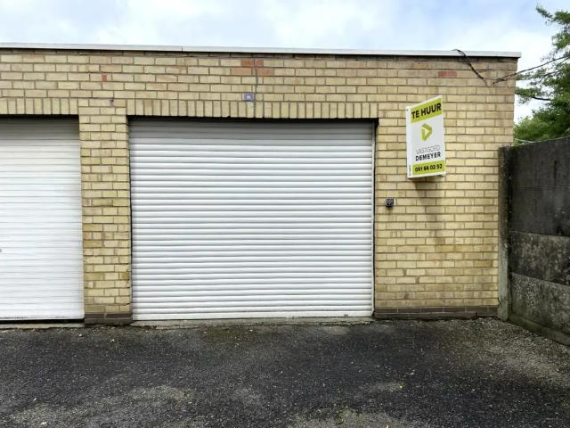 à louer Garage Roeselare Ardooisesteenweg