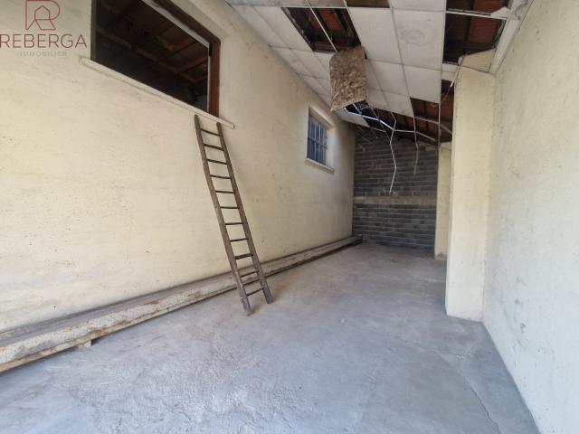 A LOUER GARAGE/LOCAL DE STOCKAGE CASTRES