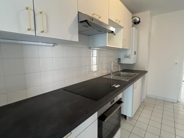 À louer – Grand appartement T4 de 80,19 m² avec garage et balcon – Laxou Boulevard Émile Zola