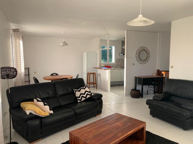A louer grand appartement T3 meublé, à l'ouest de NIORT