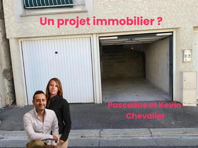 À louer Grand garage 36 m² à Miramas