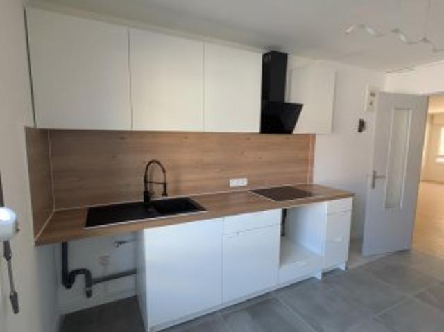A louer grand T5 4 chambres + 3 SDB