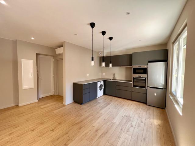 À LOUER GRENOBLE Quartier Strasbourg Appartement T3 re