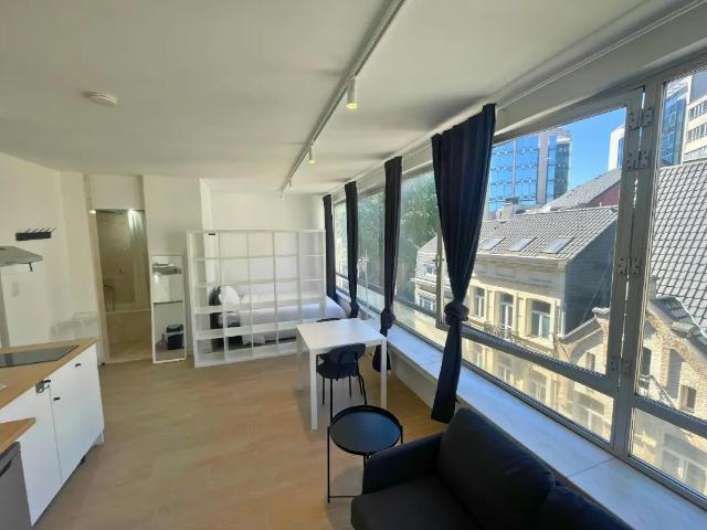 à louer Immeuble mixte Saint Gilles Rue Jourdan